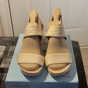 Beige Lifestride Wedge Sandal 9M
